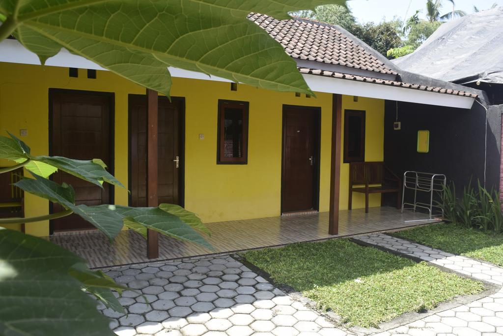 Blue Flame Inn Banyuwangi  Extérieur photo
